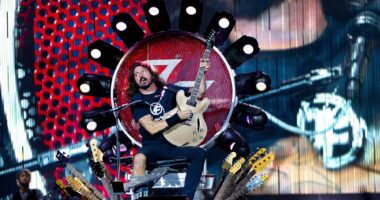 Did Dave Grohl Pass Away Or Is It A Hoax? His Death Cause