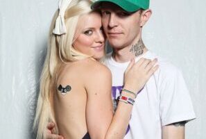 Who Is Deadmau5 Girlfriend Or Wife In 2022? Know His Ex Lindsey Gayle Evans