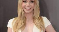What Is Riki Lindhome Net Worth & How Much Does She Worth In 2022?