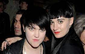 The xx Guitar Vocalist: Romy Madley Croft's Partner And Net Worth 2022
