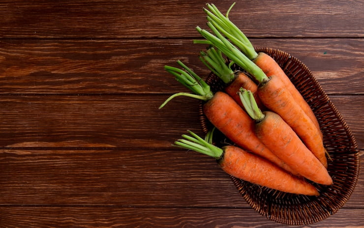 Should You Eat Carrots For Vitamin B12? Know Basic Vitamins Present