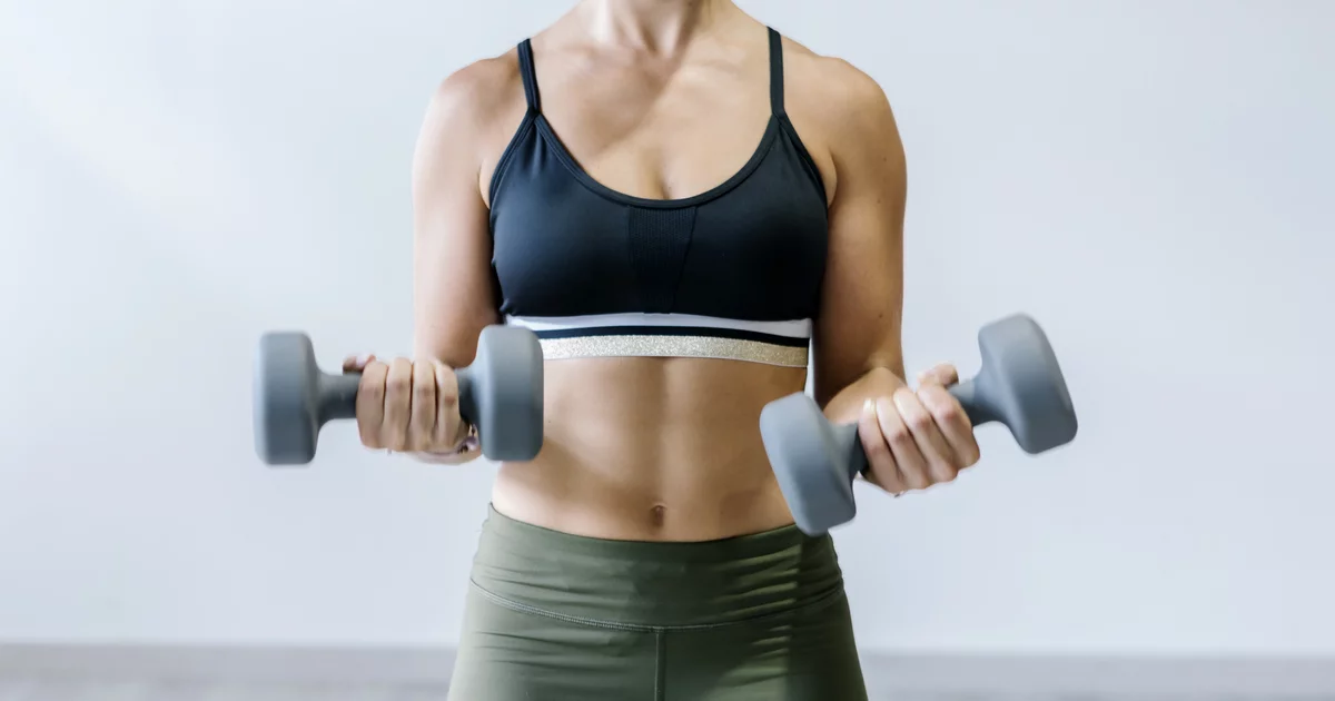 7 Simple Dumbbell Exercises To Lose Weight in 30 Days