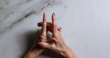 7 Worst Daily Habits for Your Joints as You Age
