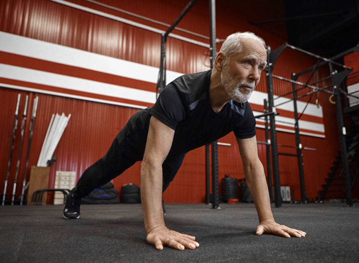 6 Regular Strength Exercises All Men Should Do in Their 60s