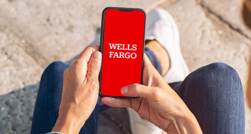 How to open a Wells Fargo Checking, Savings & Business account in 2023