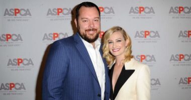 Beth Behrs and Michael Gladis