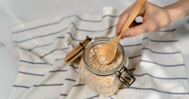 Oatmeal Benefits For Skin: The Facts You Need To Know