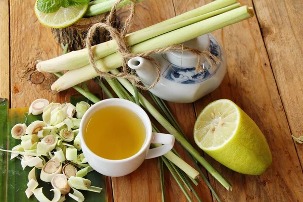 Exploring the Wonderful Health Advantages of Lemongrass